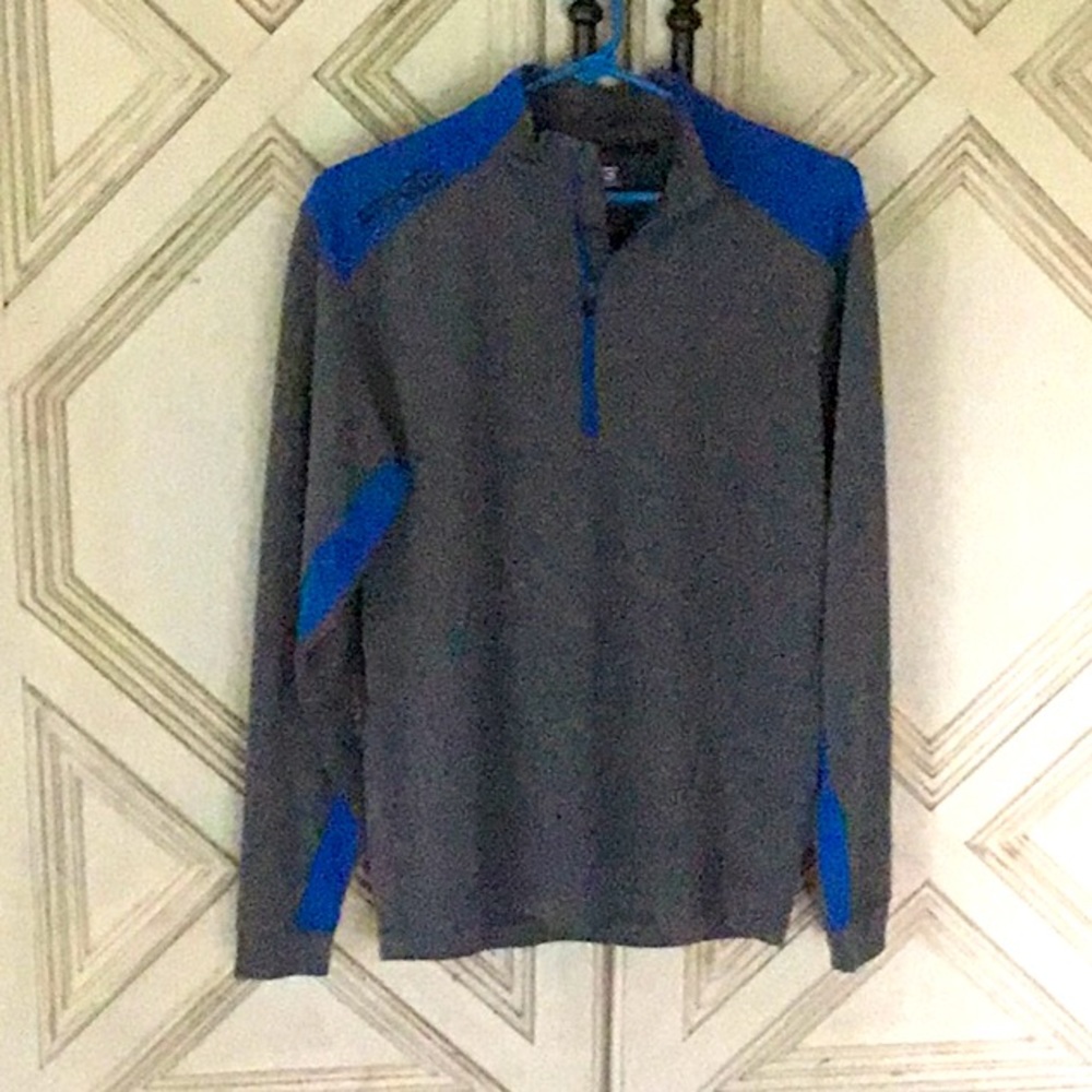 Never worn men’s Ping 3/4 zip golf pull over.